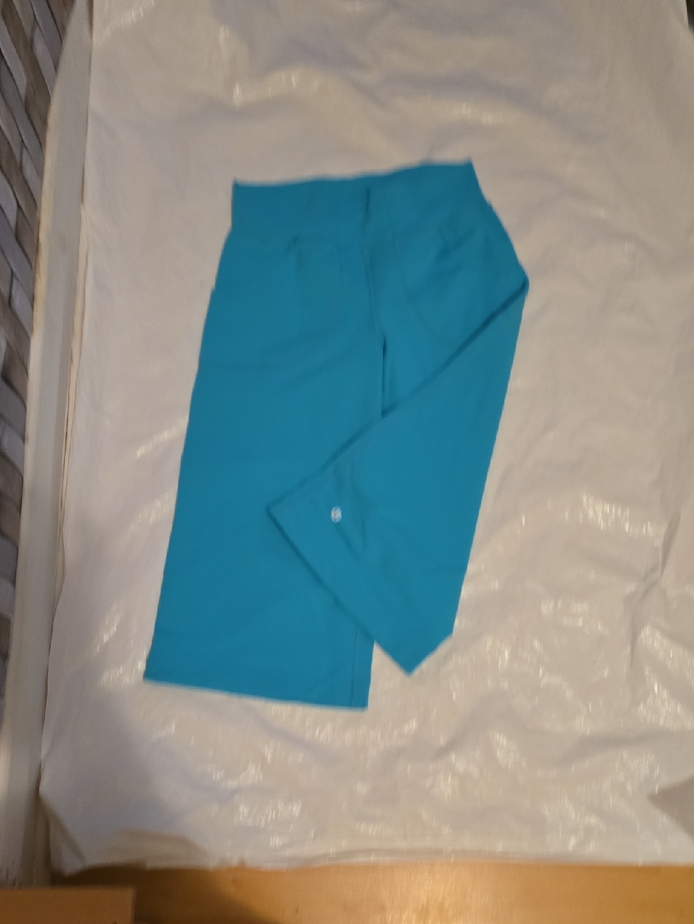 Lululemon Teal  Cropped Pants